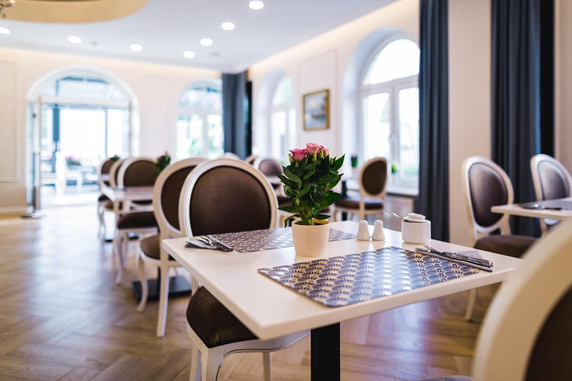 Moris Boutique Beach Hotel Gdansk Exterior foto
